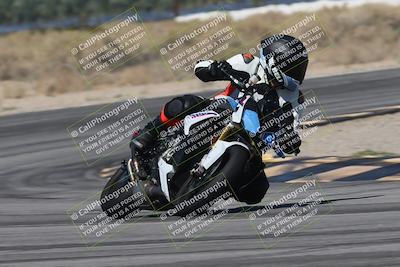 media/Oct-13-2025-Moto Forza (Mon) [[a66d839500]]/4-C Group/Session 3 (Turn 16)/